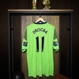 Chelsea 2010/11 Third Jersey – Didier Drogba #11 – XXL – Neon Green & Black